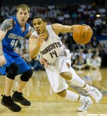 4、奥古斯丁(D.J Augustin)