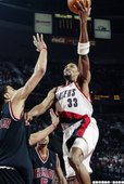 皮本(2000年1月4日，拓荒者88-63公牛)