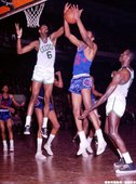 2、羅素(Bill Russell，1957-1958)：24歲