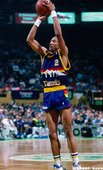 16.英格利許(Alex English)