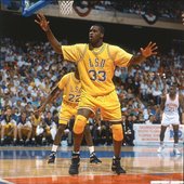 歐尼爾(Shaquille O'Neal)