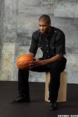 Derrick Favors
