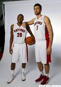 #20 Leandro Barbosa #7 Andrea Bargnani