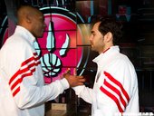 #21 Jamaal Magloire #8 Jose Calderon