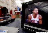 #1 Derrick Rose