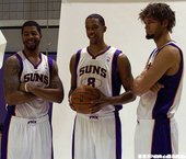 #11 Markieff Morris #8 Channing Frye #15 Robin Lopez