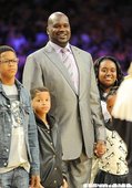 Shaquille O'Neal球衣退休