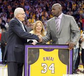 Shaquille O'Neal球衣退休