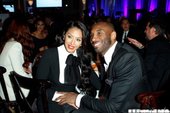Kobe與老婆大人出席活動