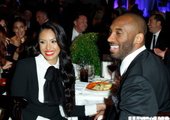 Kobe與老婆大人出席活動