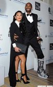 Kobe與老婆大人出席活動
