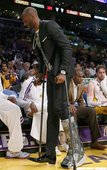 Kobe到球場為隊友打氣