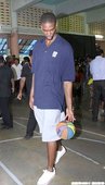 Chris Bosh印度行推廣籃球