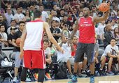 LeBron James造訪馬尼拉