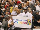 LeBron James造訪馬尼拉