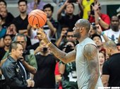 LeBron James造訪馬尼拉