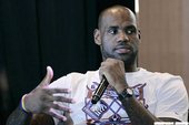 LeBron James造訪馬尼拉