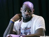LeBron James造訪馬尼拉