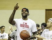 LeBron James造訪廣州