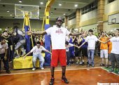 LeBron James造訪廣州