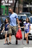 Steve Nash與雙胞胎女兒