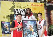Kenneth Faried與台灣兩大知名插畫家合影