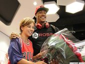 Derrick Rose日本行