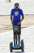 Kevin Durant騎電動車