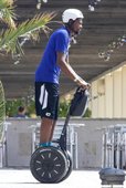 Kevin Durant騎電動車