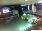 盧比歐機場悠閒觀看西區決賽