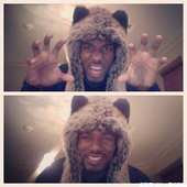 裝可愛的Serge Ibaka