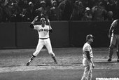 1975年世界大賽第六戰 – 費斯克的經典手勢