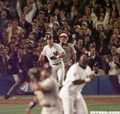 1998 World Series – 三振出局變滿貫炮