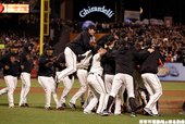 2012年9月22日 – 重回國聯西區王座