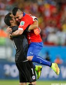 Alexis Sánchez率先破門