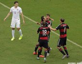德國隊慶祝Thomas Müller進球