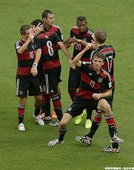 德國隊慶祝Thomas Müller進球