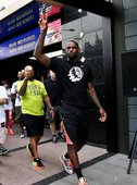 LeBron James中國行
