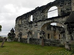 cebu Oslob Church (1).jpg