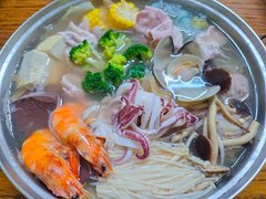 夏天的開胃就交給酸爽的酸菜鍋 x 十味觀酸菜白肉鍋🍲