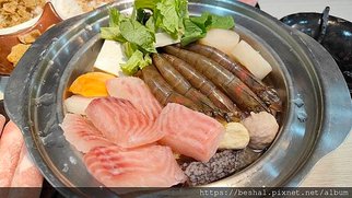 蘆洲百元平價美食~逸小鍋 鍋の物 蘆洲店 自助吧七種麵食.壽