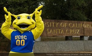 Banana Slug MascoUniversity_mascot_2.jpg