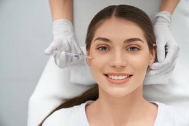 woman-doing-procedure-improvements-face-skin_7502-7253.jpg