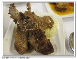 1000819-太平洋翡翠灣-晚餐-羊肉串.JPG
