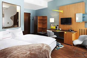 260_8_25hours_Hotel_Zuerich_West-Platinzimmer-1