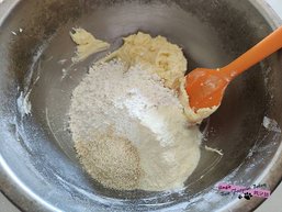 小幽靈餅乾 熊足跡 (12)