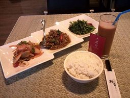 北區 眉苗泰式料理 2