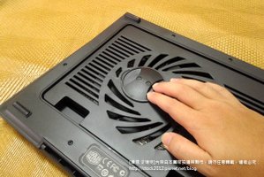 [3C體驗]Cooler Master散熱墊開箱文,推薦Cooler Master Notepal ERGOSTAND LITE 支架式散熱墊試用,,圖文分析(訊凱國際,冷至尊,降溫,教學) (10)