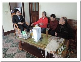 03-鄒校長與地土討論投入環境教育