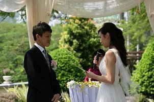 宣讀結婚誓言